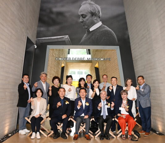 수원시립미술관, 佛 추상화가 올리비에 드브레 전(展) 개막