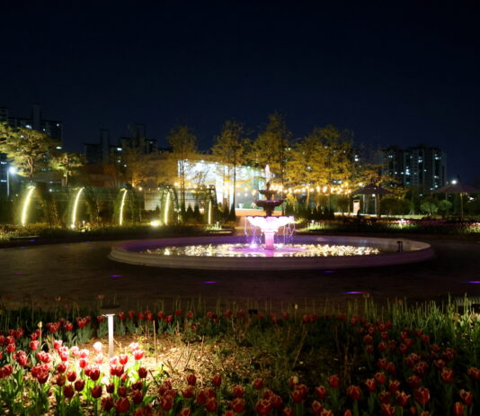 5월 수원수목원 야간 운영 ‘밤빛 정원’에 1만 3000여 명 찾아