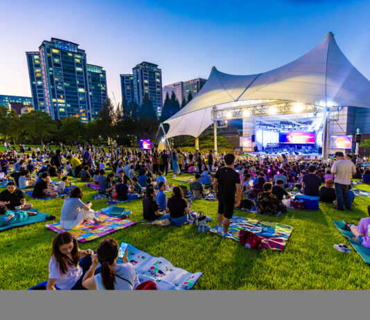 8월 29일 밤 수원제1야외음악당에서‘잔디밭 콘서트’열린다